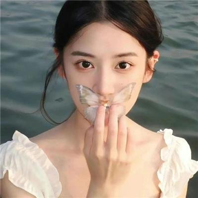 向下扭曲